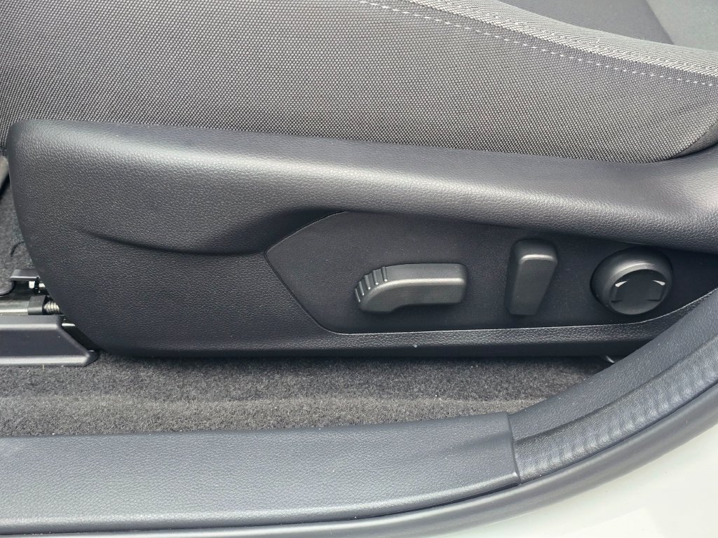 Certified 2026 Subaru Crosstrek 2.5i Premium AWD/4WD image 14
