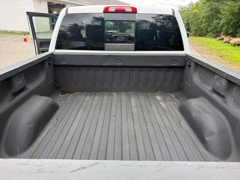Used 2018 GMC Sierra 1500 SLT w/ SLT Preferred Package AWD/4WD image 25