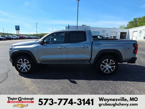 Used 2023 Chevrolet Colorado Z71 w/ Z71 Convenience Package 2 AWD/4WD image 5