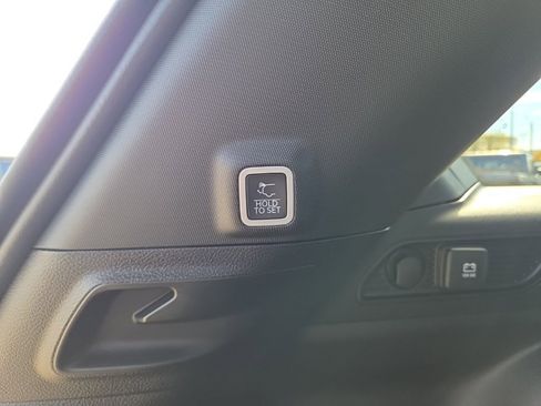 New 2025 Jeep Grand Cherokee Limited image 8