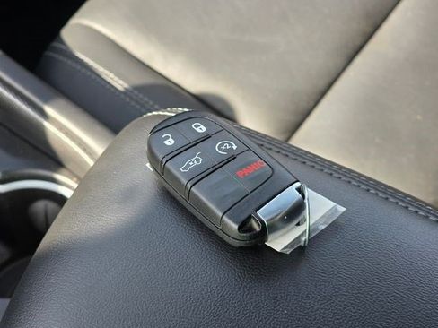 Used 2022 Dodge Durango GT AWD/4WD image 39