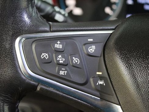 Used 2019 Chevrolet Equinox Premier w/ Premier True North Edition AWD/4WD image 16