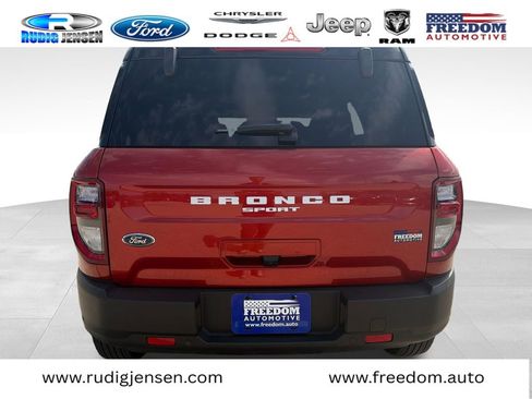 Used 2024 Ford Bronco Sport Outer Banks w/ Tech Package AWD/4WD image 4
