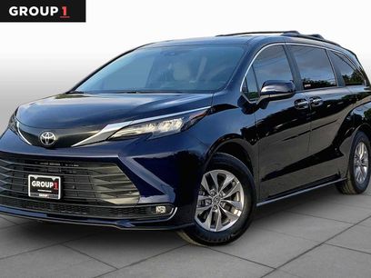 Used 2026 Toyota Sienna XLE
