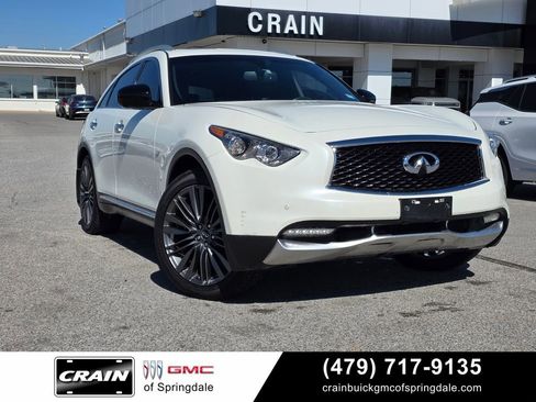 Used 2017 INFINITI QX70 2WD w/ Limited Package image 1