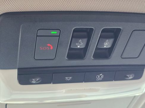 Certified 2024 Nissan Rogue SV w/ SV Premium Package FWD image 27