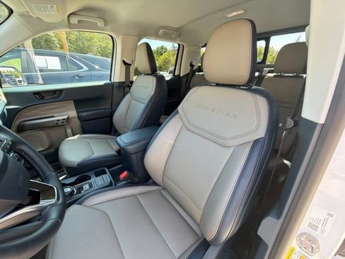 Used 2026 Ford Maverick Lariat w/ 4K Tow Package AWD/4WD image 19