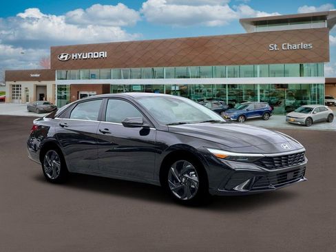 New 2026 Hyundai Elantra SEL Sport Premium FWD image 10