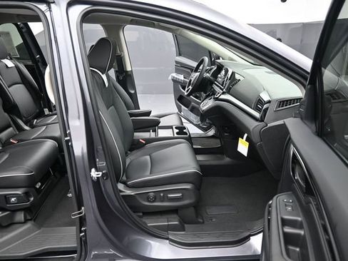 New 2026 Honda Odyssey Touring image 12