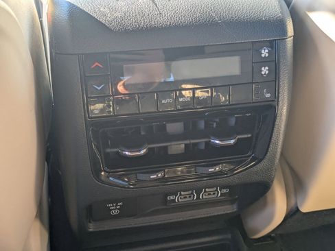 Certified 2024 Jeep Grand Cherokee L Limited image 26