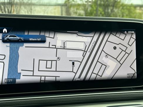 Used 2024 Mercedes-Benz GLE 450e 4MATIC image 24