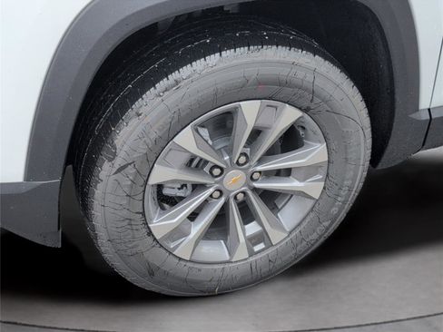 New 2026 Chevrolet Equinox LT w/ LPO, Floor Liner Package image 10