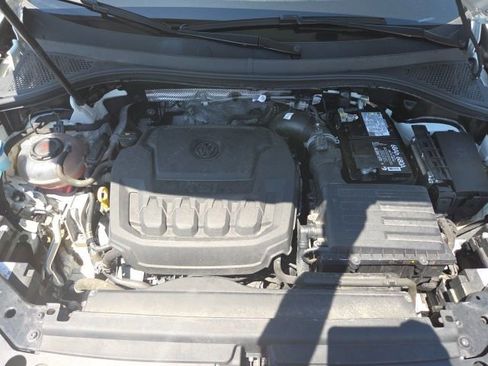 Used 2023 Volkswagen Tiguan SE FWD image 25