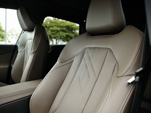 Used 2025 BMW X3 xDrive30i w/ Premium Package image 21