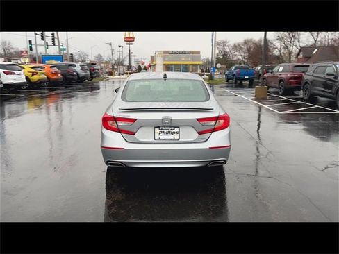 Used 2022 Honda Accord Sport image 7