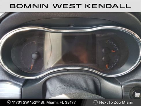 Used 2021 Jeep Grand Cherokee Limited w/ Luxury Group II image 30