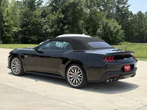 Used 2025 Ford Mustang GT Premium RWD image 7