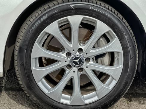 Used 2018 Mercedes-Benz E 300 4MATIC image 25