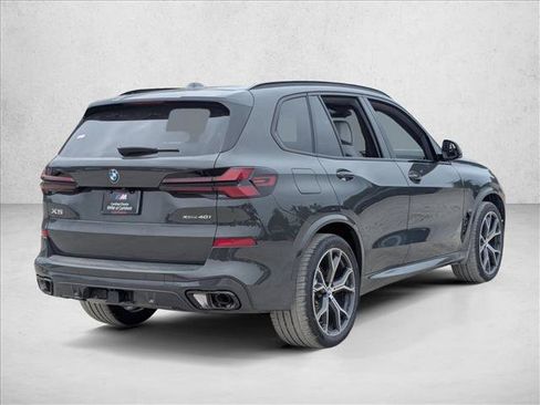 New 2026 BMW X5 xDrive40i w/ M Sport Package AWD/4WD image 2