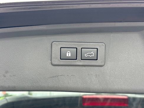 Certified 2025 Subaru Outback Limited AWD/4WD image 13