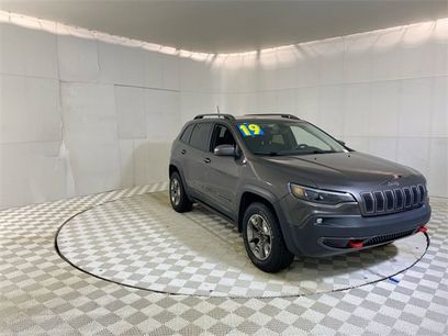Used 2019 Jeep Cherokee Trailhawk w/ Cold Weather Group