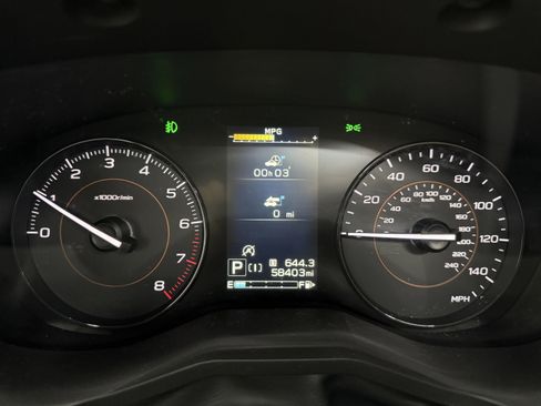 Used 2021 Subaru Crosstrek 2.0i Premium w/ Moonroof Package image 17