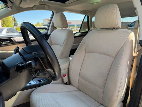 Used 2019 Subaru Outback 2.5i Premium AWD/4WD image 17