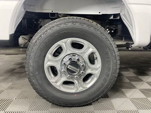 New 2026 Ford F250 XLT w/ XLT Premium Package image 10