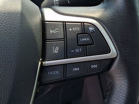 Certified 2021 Toyota Sienna XLE AWD/4WD image 23