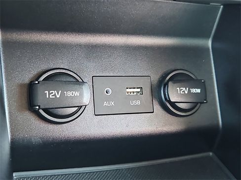 Used 2020 Hyundai Elantra SEL image 21