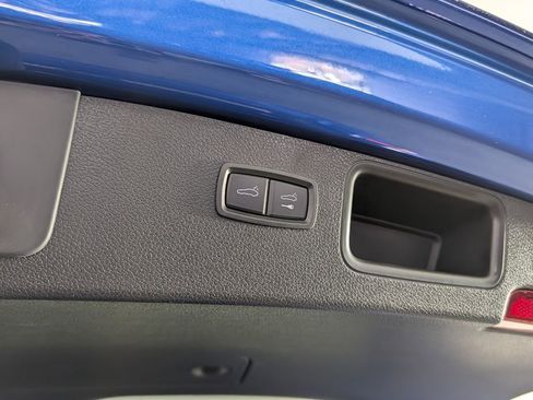 Used 2018 Porsche Macan image 19