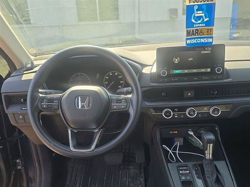 Used 2024 Honda CR-V LX image 3