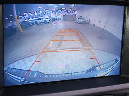 Used 2017 Chevrolet Colorado ZR2 image 31