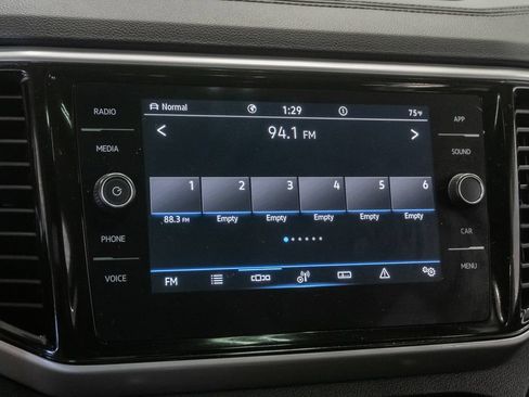 Used 2022 Volkswagen Atlas SE w/ Panoramic Sunroof Package AWD/4WD image 18