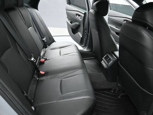 Used 2025 Honda Accord Sport image 16