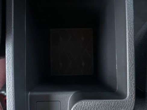 New 2025 Nissan Versa SR w/ Trunk Package image 18