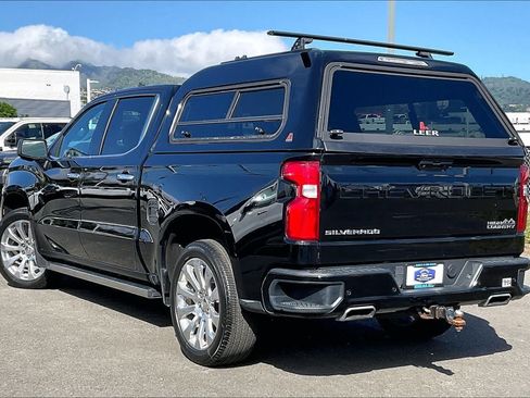 Used 2020 Chevrolet Silverado 1500 High Country w/ Technology Package AWD/4WD image 4