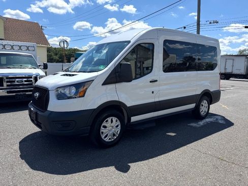 Used 2022 Ford Transit 150 Medium Roof RWD image 3