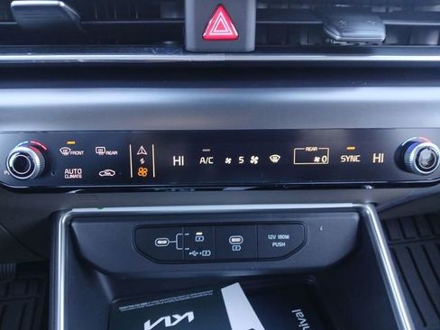 New 2026 Kia Carnival image 19