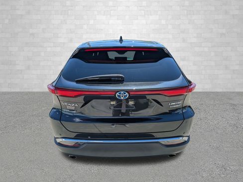 Used 2021 Toyota Venza Limited w/ Advanced Technology Package AWD/4WD image 3