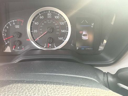 Used 2021 Toyota Corolla SE w/ Carpet Mat Package (TMS) FWD image 13