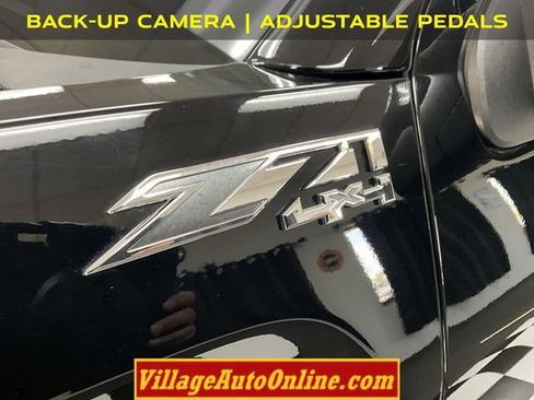 Used 2016 GMC Sierra 1500 SLE w/ SLE Value Package AWD/4WD image 11