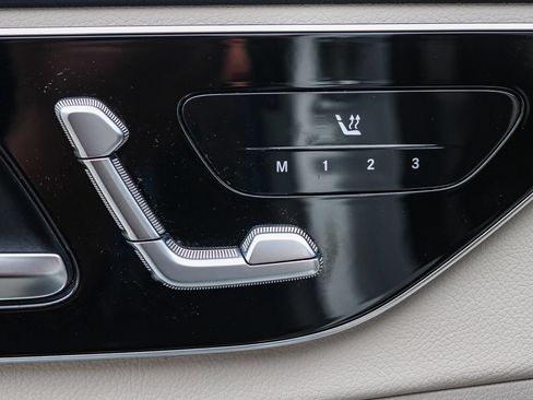 Certified 2022 Mercedes-Benz C 300 Sedan image 21