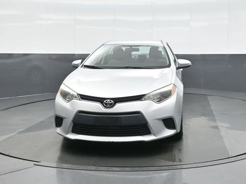 Used 2014 Toyota Corolla LE image 2