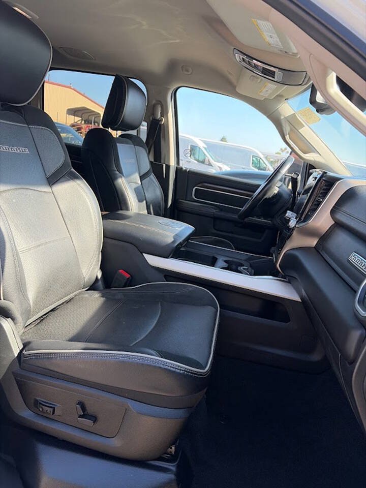 Used 2023 RAM 2500 Laramie AWD/4WD image 19