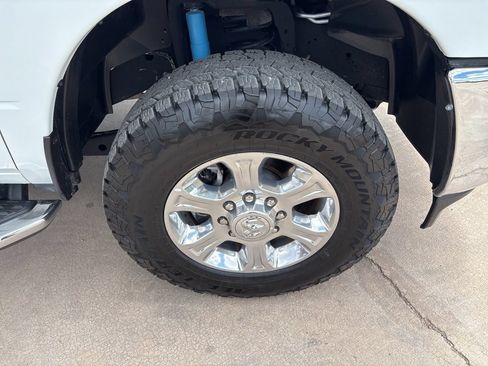 Used 2024 RAM 2500 Big Horn w/ Off Road Package AWD/4WD image 10