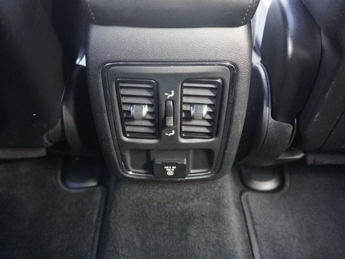 Used 2015 Jeep Grand Cherokee Altitude image 29