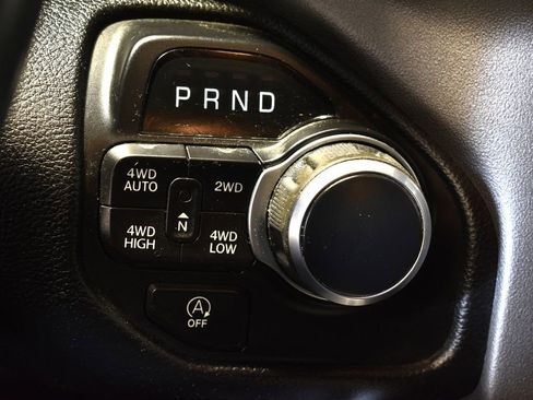 Used 2021 RAM 1500 Big Horn image 24