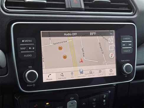 Used 2022 Nissan Leaf SV image 15