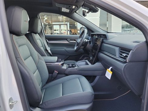 New 2026 GMC Terrain AT4 w/ Convenience Package III image 40